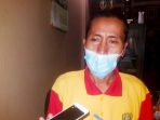 Lurah-Jatimurni-Abdul-Barkah-saat-memberikan-tanggapan-terkait-hasil-review-Tim-Penilai-Lomba-Kinerja-Kelurahan-Tingkat-Kota-Bekasi-Tahun-2021..jpg