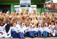 PJ. Bupati Tubaba Pimpin Apel Pagi di SMPN 9 Pulung Kencana
