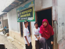 Dari Lapak Pemulung Bintara Jaya, Pendiri Berharap TK Inspirasi Indonesia Bisa Terdaftar dok. Foto - Firda Febriyanti, selaku Pendiri sekaligus tenaga pengajar TK Inspirasi Indonesia Lapak Pemulung selepas kegiatan Jelajah SAPA berlangsung