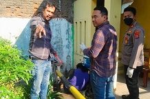 Seorang Pemulung Ditemukan Tak Bernyawa di Sebuah Pos Keamanan Warga