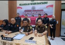 Tersandung Korupsi Berjamaah 2,2 Miliar Mantan Kadis Pertanian Resmi Tersangka Oleh Kejari Bantaeng