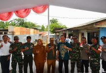Menggarap Tanah di Lahan SHGB No. 827, Warga Bekasi Barat Dapat 2 Opsi dok. Foto - Rangkaian foto bersama selepas kegiatan sosialisasi berlangsung.