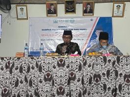 Kepala KUA Semendawai Suku III Isi Seminar Dilokasi KKN Mahasiswa STIS Subulussalam