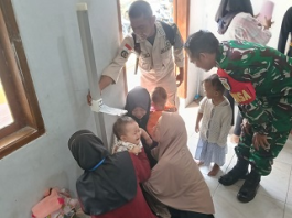 Sentuhan Kasih TMMD 129: Satgas Kodim 0612/Tasikmalaya Hadirkan Pelayanan Posyandu Demi Generasi Sehat di Parungponteng.