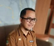 Wakasek Humas SMAN 1 Manonjaya Larang Media Liput Rehab Bangunan kelas Diblok Belakang.